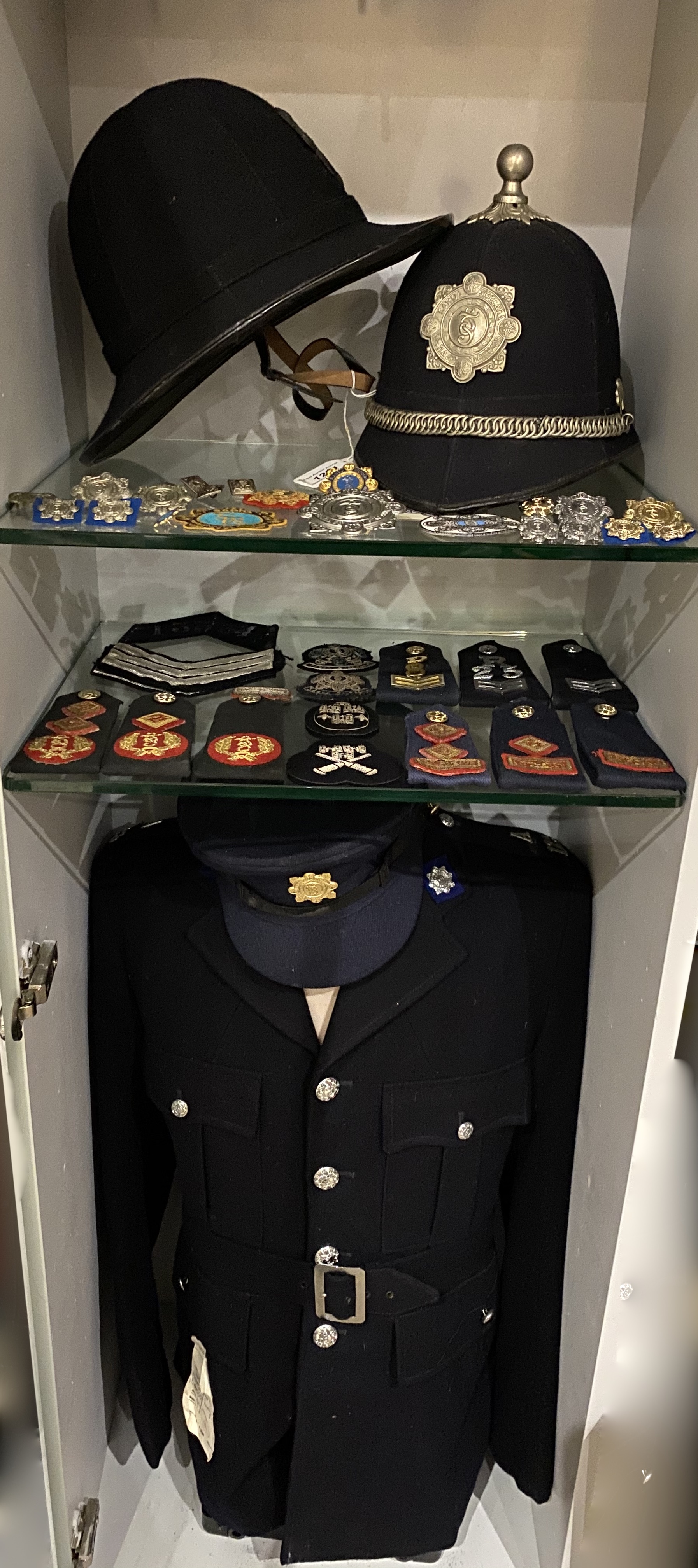 Garda Display Case