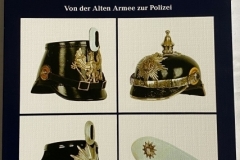 Geschichte des Polizei Tschakos: Von der Alten Armee zur Polizei
