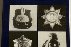 Polizei Abzeichen: Helme, Heraldik, Historie. 2 Band 1918-1945