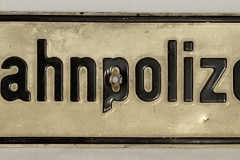 Bahnpolizei Schild